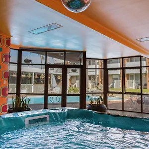 *** Hotel Indian Ocean Australia